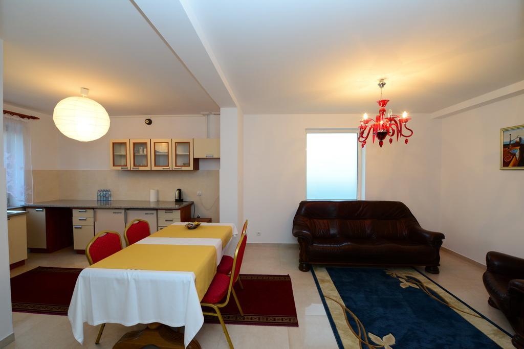 B&B Airport Modlin Nowy Dwór Mazowiecki Rom bilde